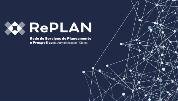 Do lado direito: linhas interligadas em rede com pontos; do lado esquerdo: RePLAN - Rede de Serviços de Planeamento e Prospectiva da Administração Pública