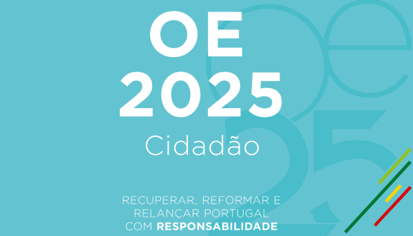 OE 2025 Cidadão, Recuperar, Reformar e Relançar Portugal com responsabilidade em fundo azul com marca de água do logo OE2025 e riscas na diagonal (verde, amarelo e vermelho) no canto inferior direito